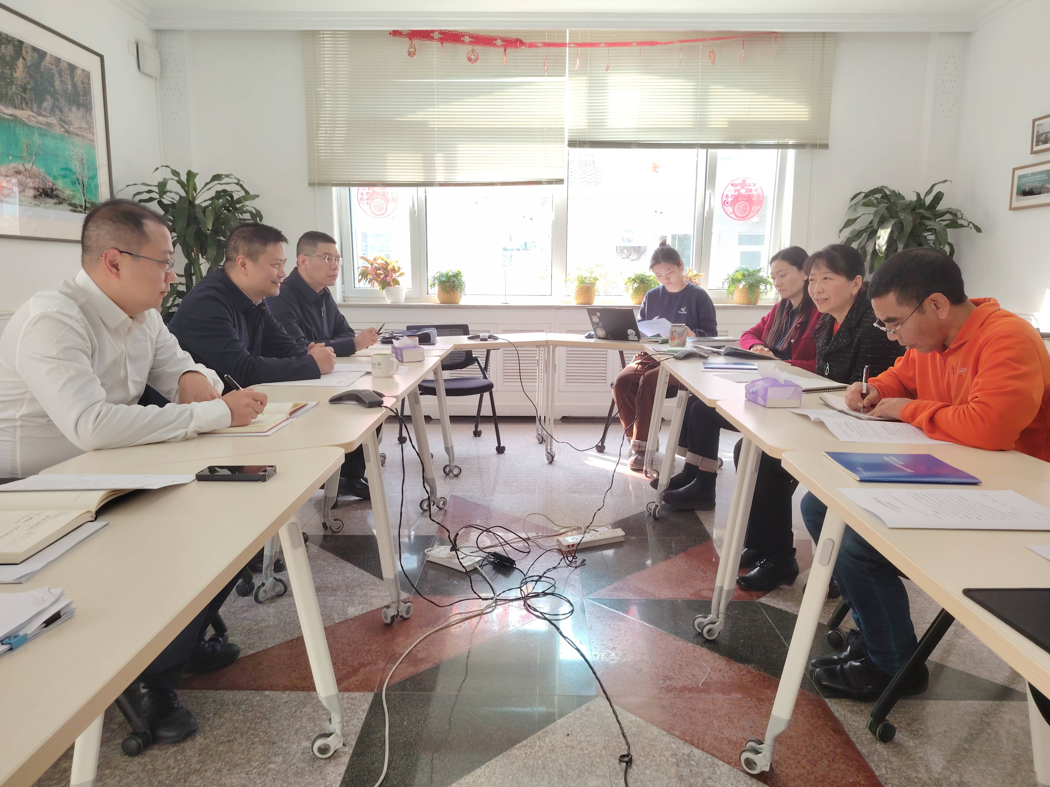 论坛执委办一行与大自然保护协会交流座谈(1).jpg
